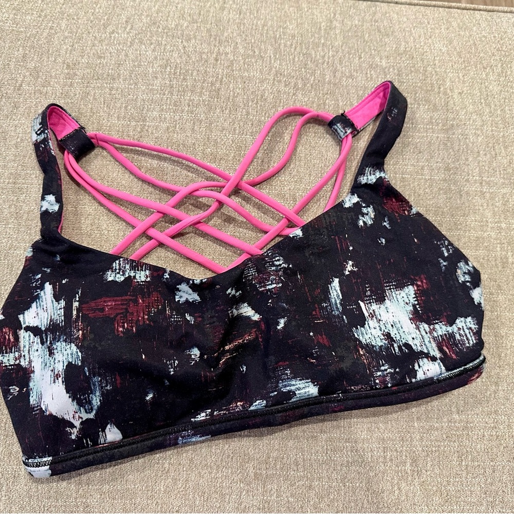 NWOT Lululemon Athletica Free To Be Wild Sports Bra Size 10